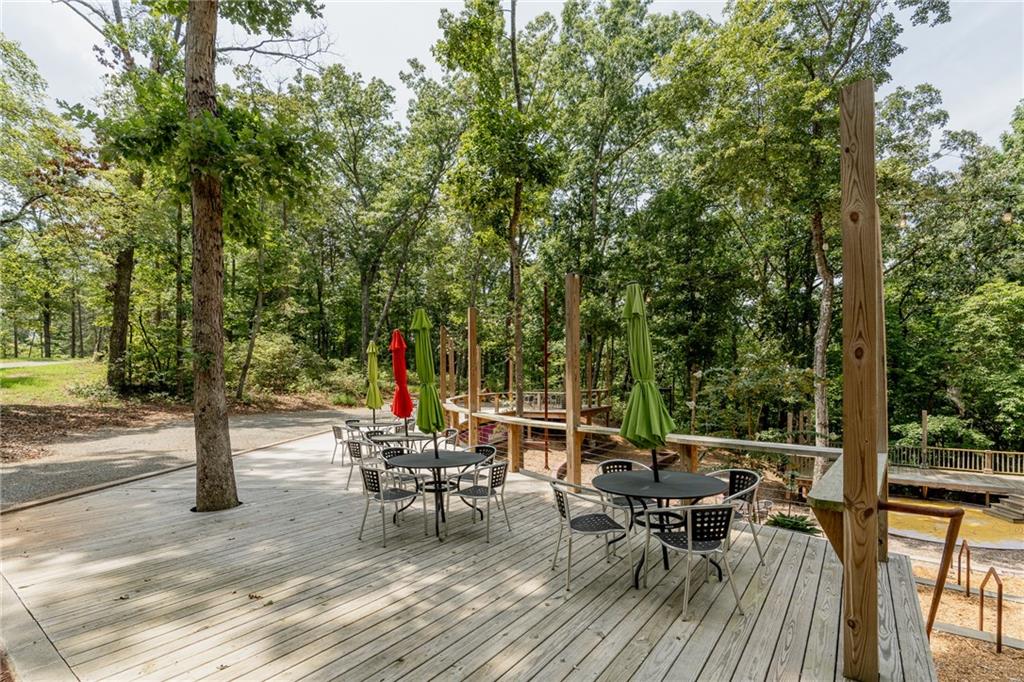 9975 BALL GROUND Highway