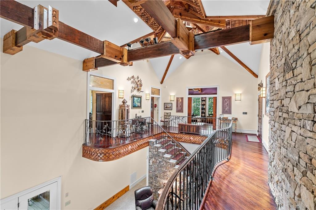 9975 BALL GROUND Highway