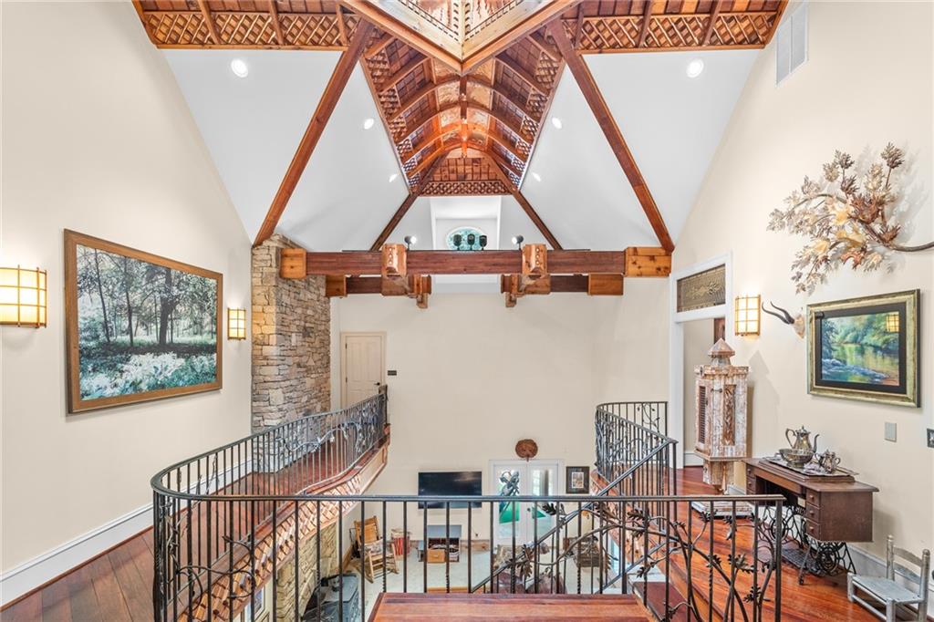 9975 BALL GROUND Highway