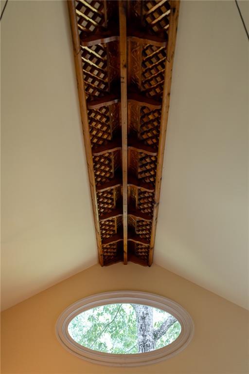 9975 BALL GROUND Highway