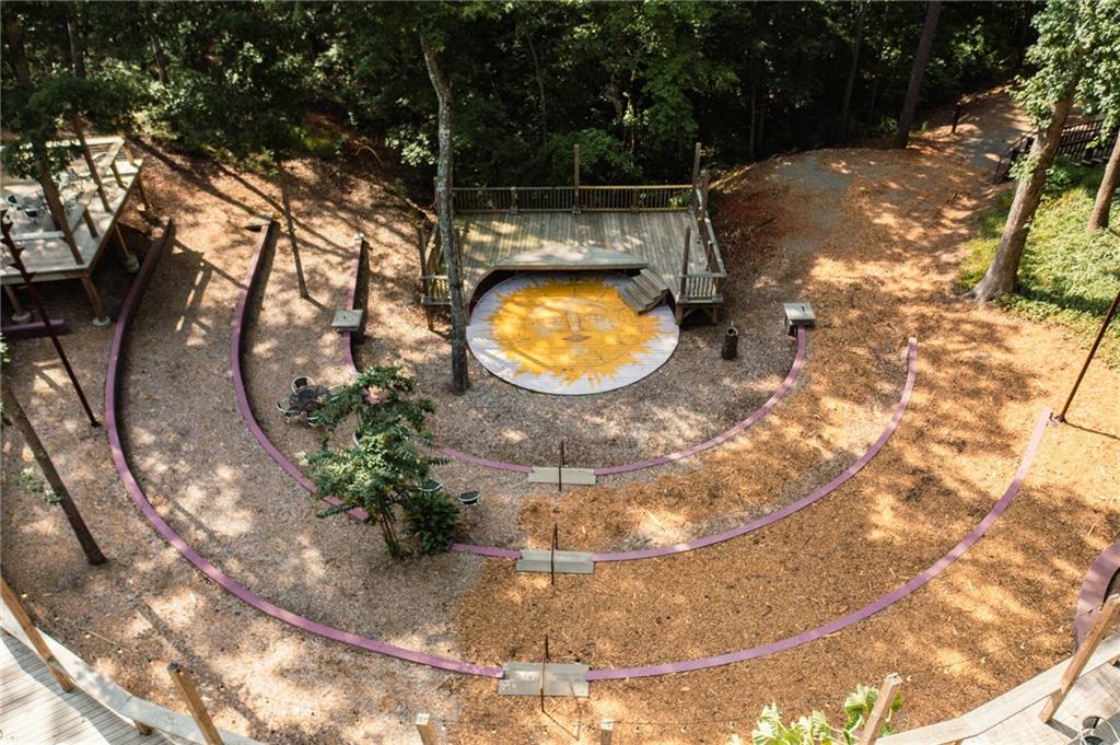 9975 BALL GROUND Highway