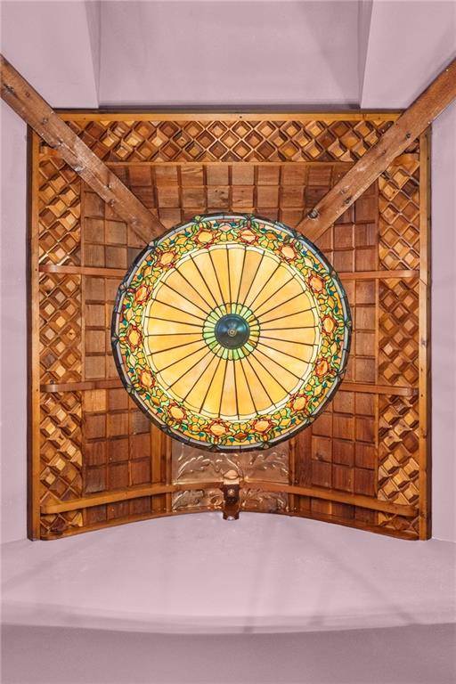 9975 BALL GROUND Highway