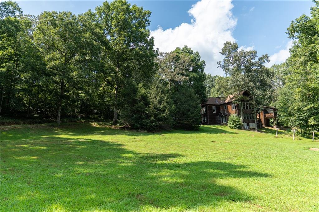 9975 BALL GROUND Highway