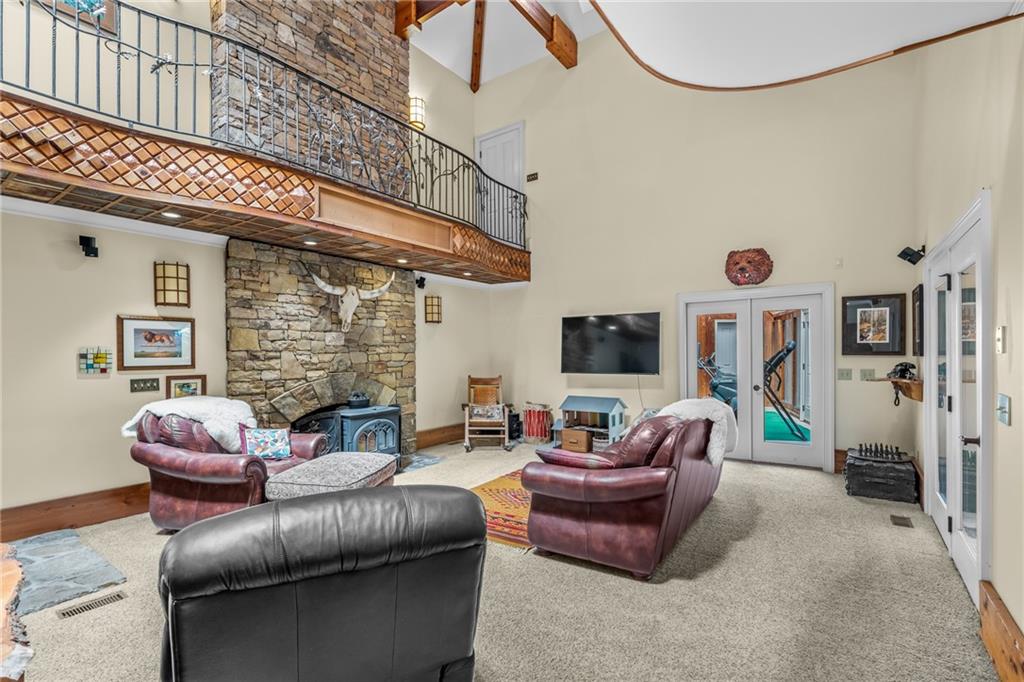 9975 BALL GROUND Highway