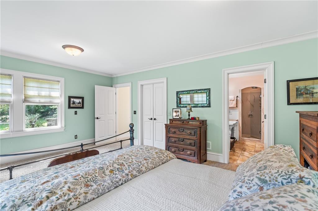 9975 BALL GROUND Highway