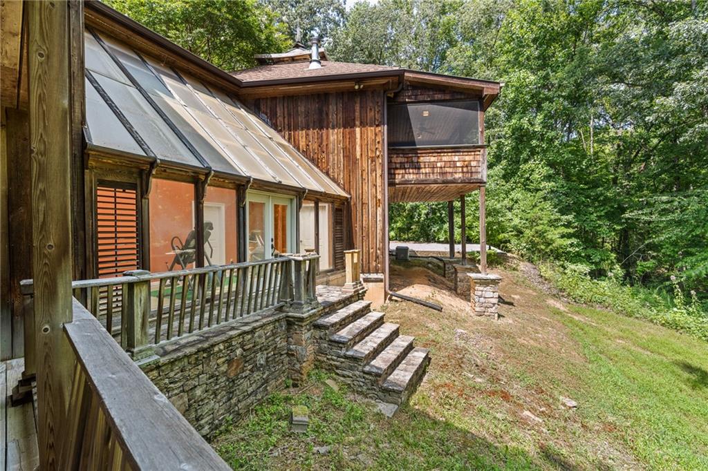 9975 BALL GROUND Highway