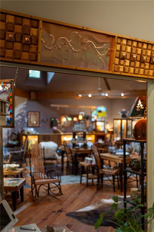 9975 BALL GROUND Highway