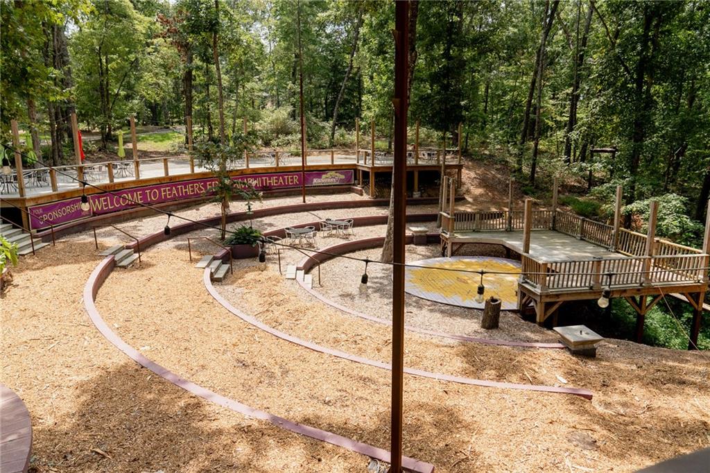 9975 BALL GROUND Highway