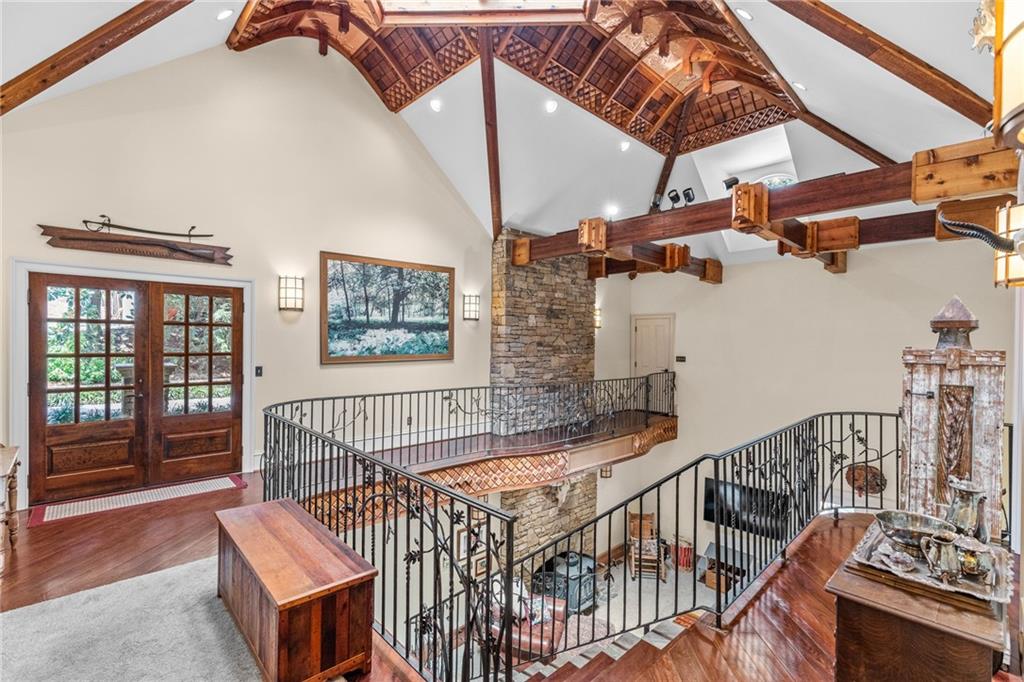 9975 BALL GROUND Highway