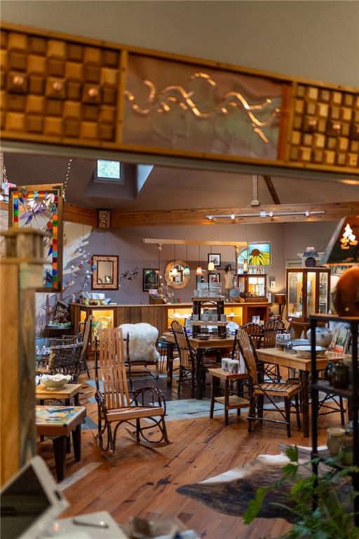 9975 BALL GROUND Highway