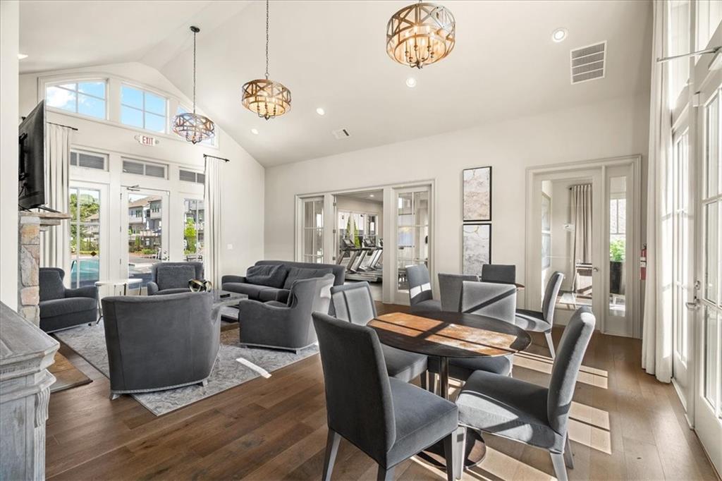 1912 Skyfall Circle NE