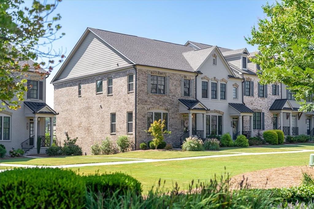 1912 Skyfall Circle NE