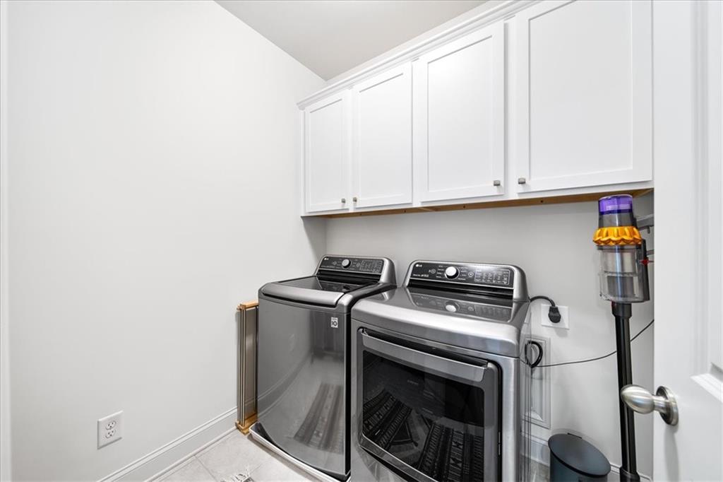 1912 Skyfall Circle NE