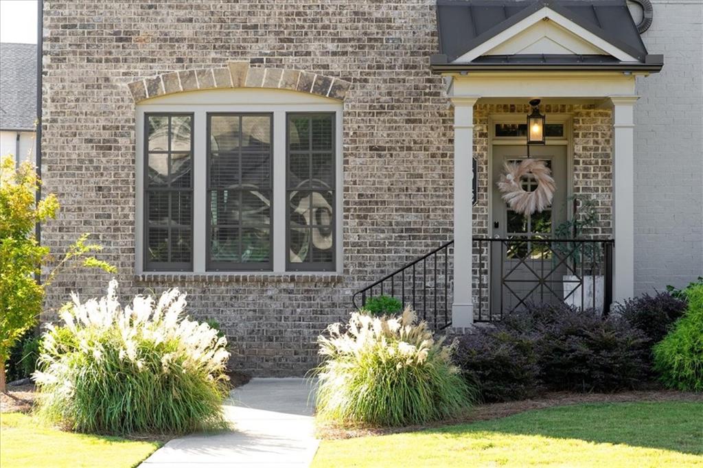 1912 Skyfall Circle NE