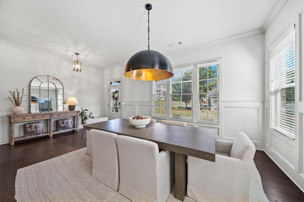1912 Skyfall Circle NE