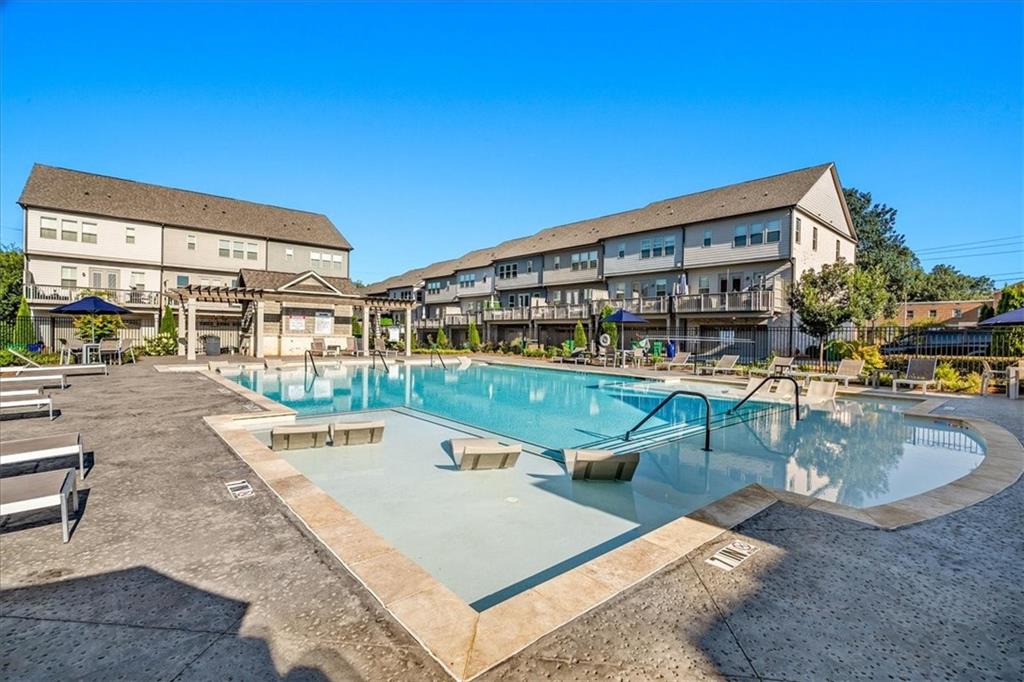 1912 Skyfall Circle NE
