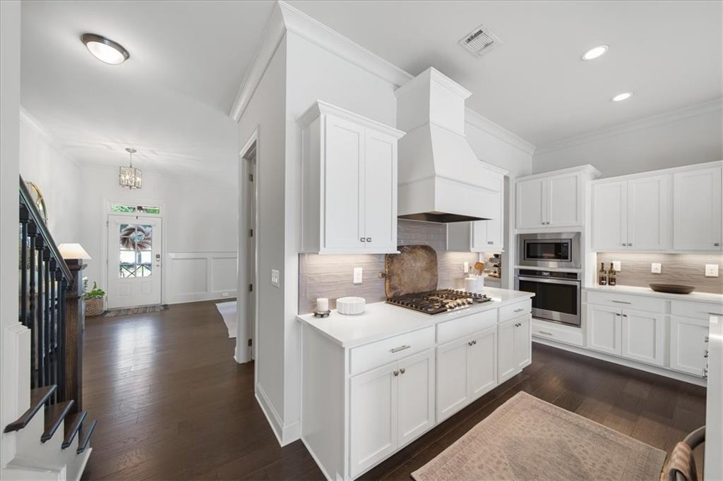 1912 Skyfall Circle NE