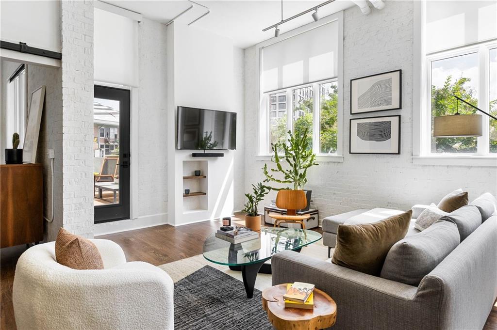 640 Glen Iris Drive NE Unit 311