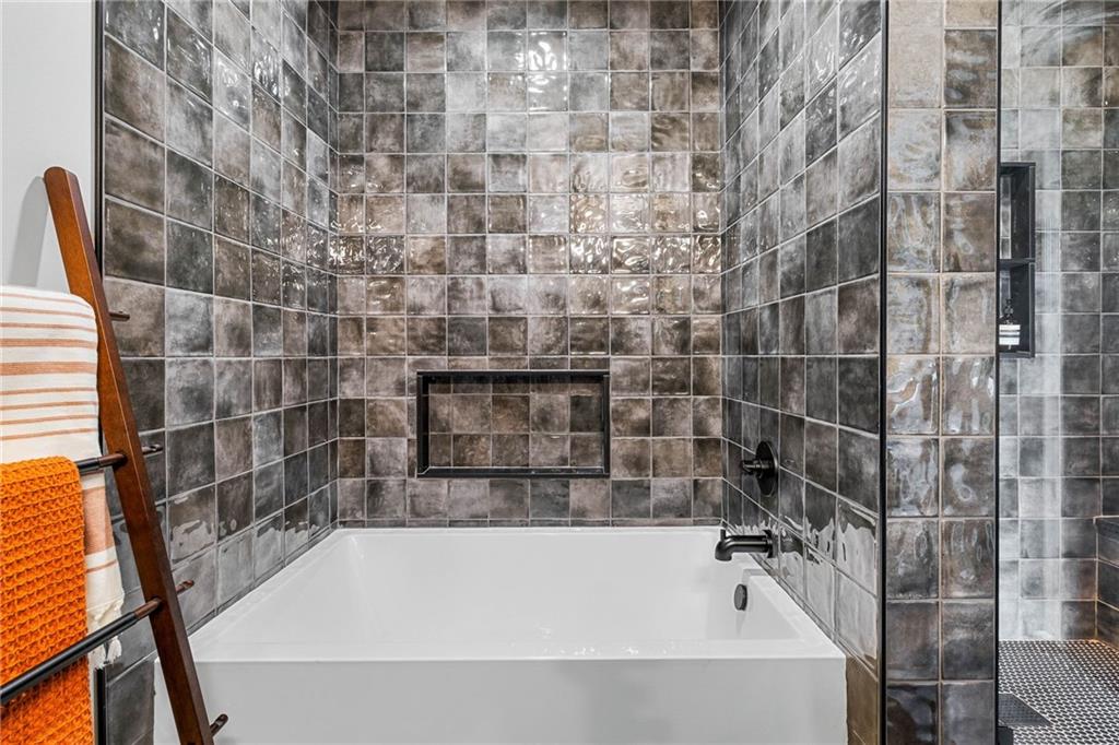640 Glen Iris Drive NE Unit 311