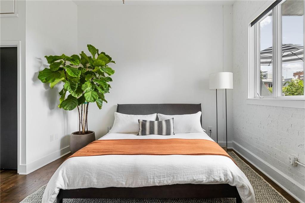 640 Glen Iris Drive NE Unit 311