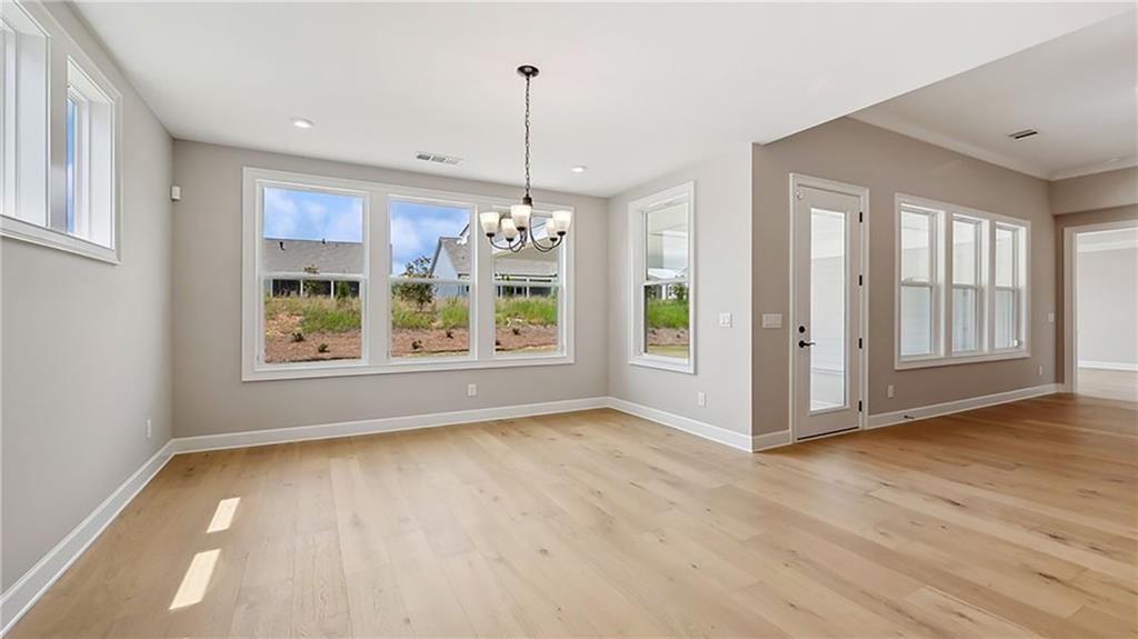 408 Salton Way