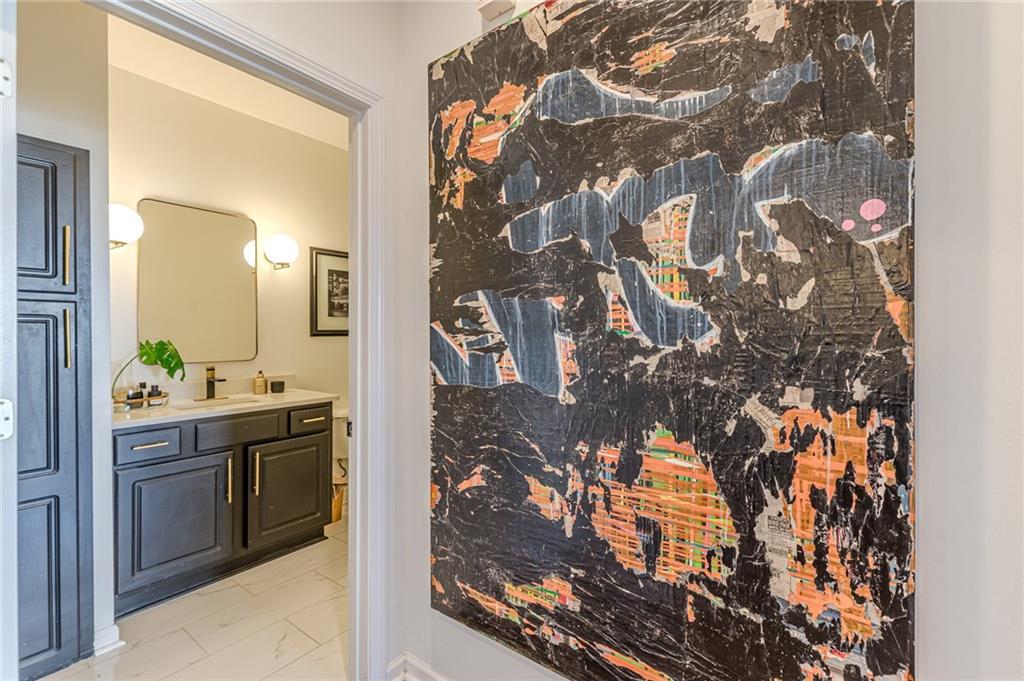 4333 DUNWOODY Park Unit 2212