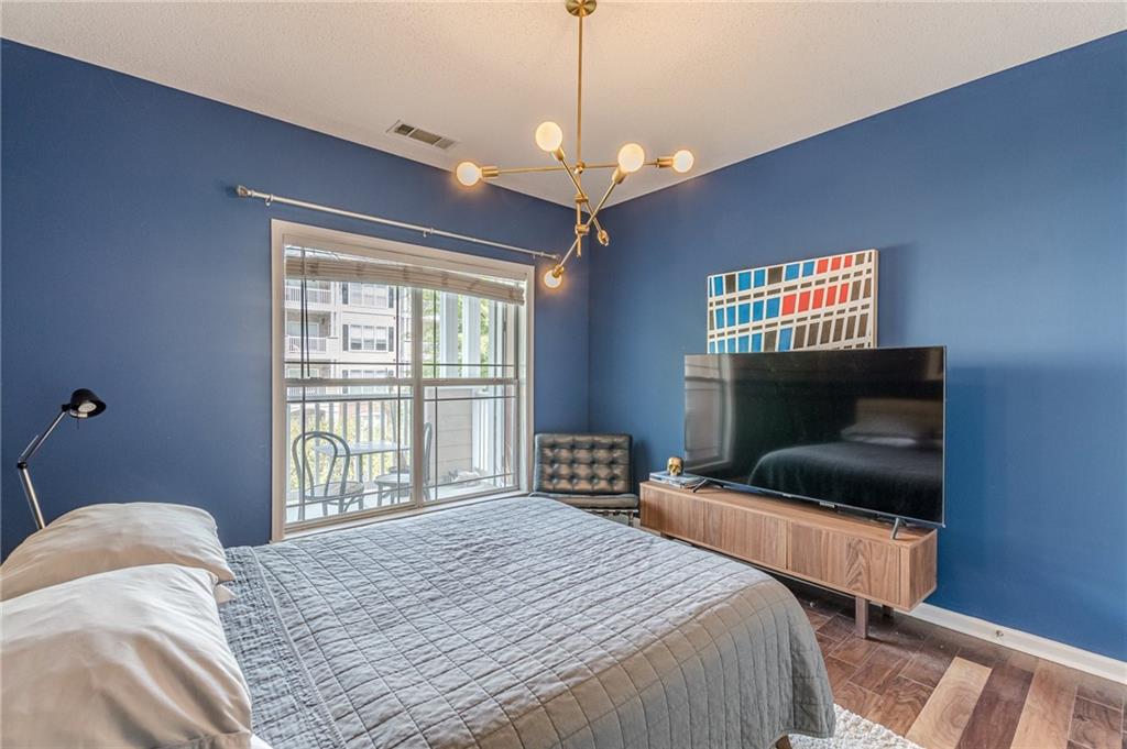 4333 DUNWOODY Park Unit 2212