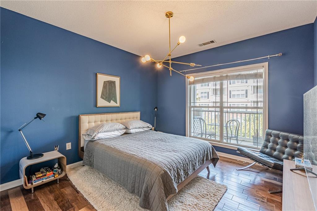4333 DUNWOODY Park Unit 2212