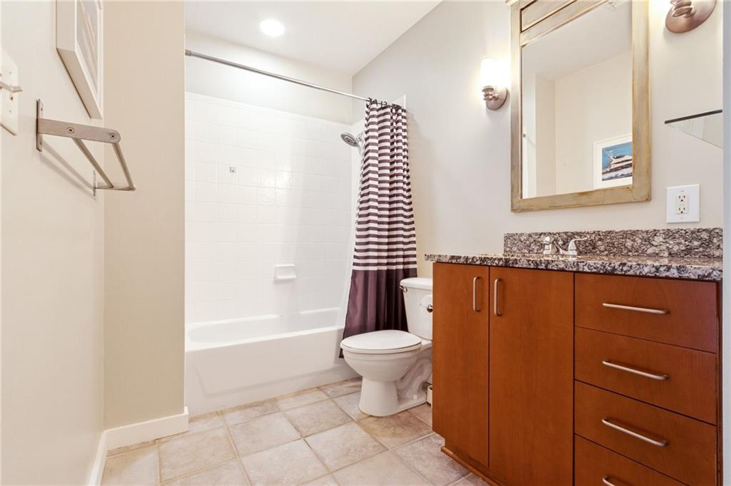 923 Peachtree Street NE Unit 927