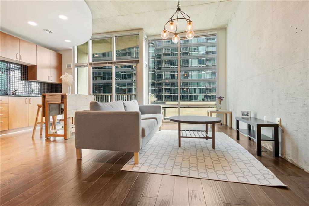 923 Peachtree Street NE Unit 927
