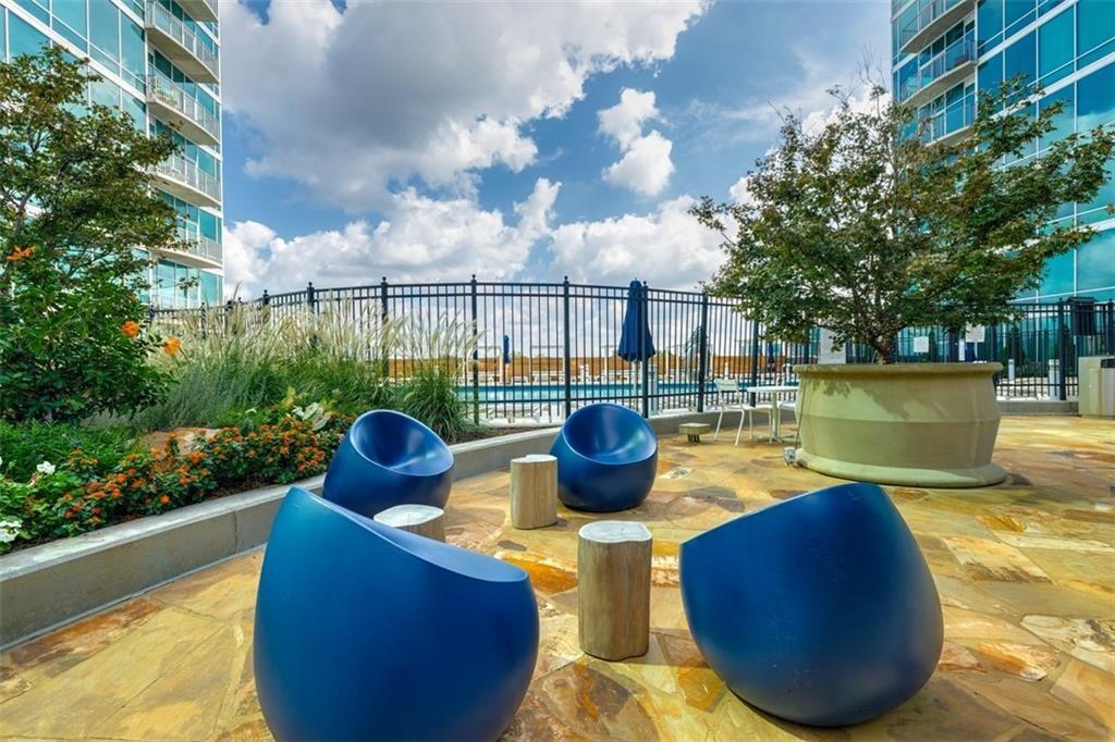 923 Peachtree Street NE Unit 927