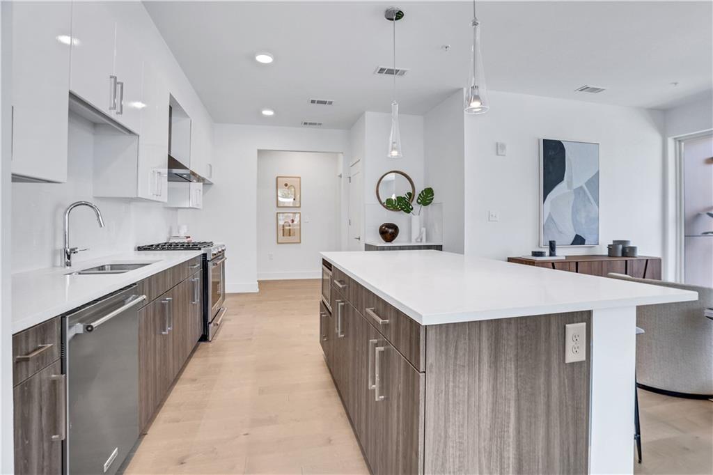 775 Juniper Street NE Unit 207