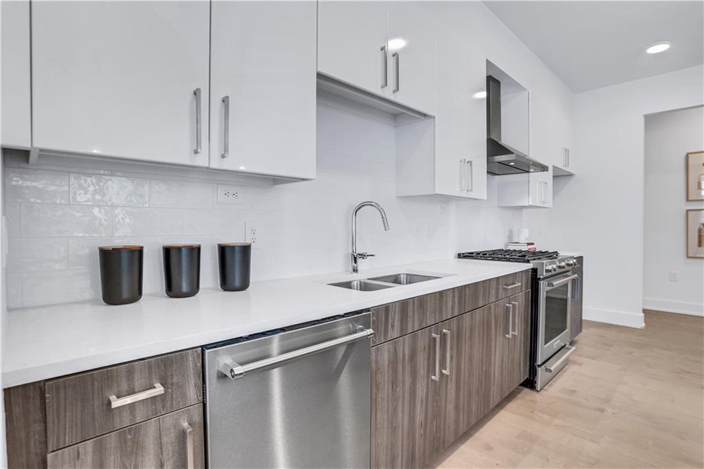 775 Juniper Street NE Unit 207