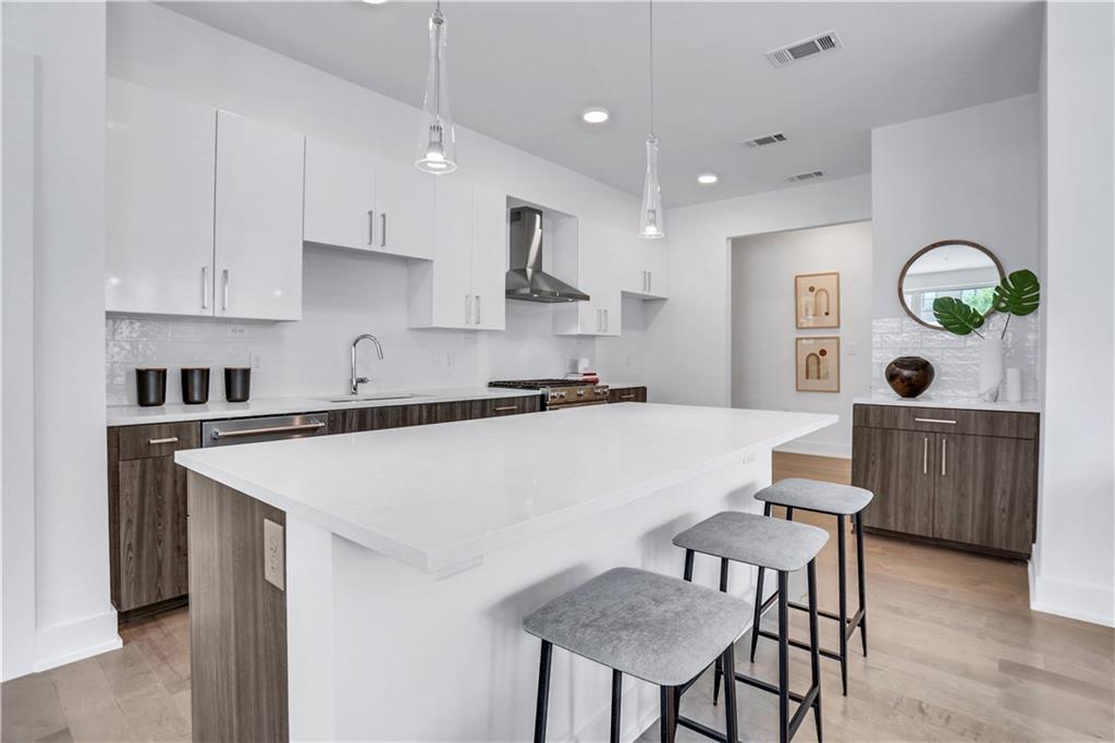 775 Juniper Street NE Unit 207