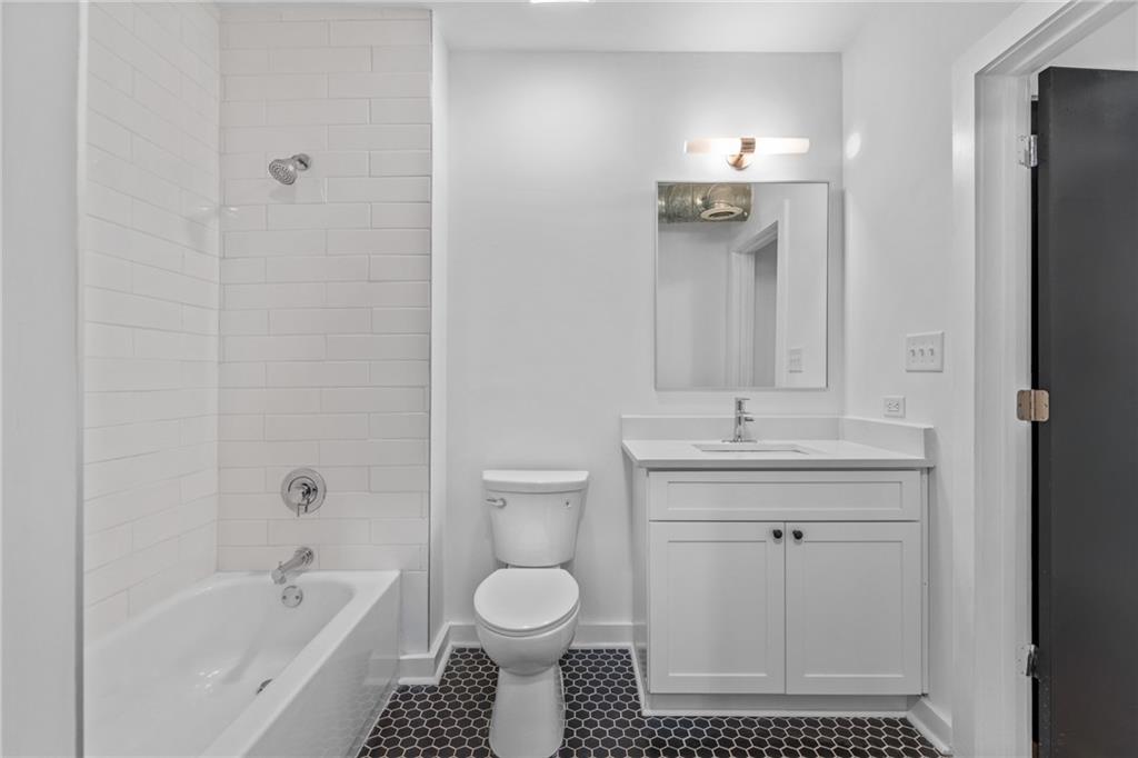 260 18th Street NW Unit 10323