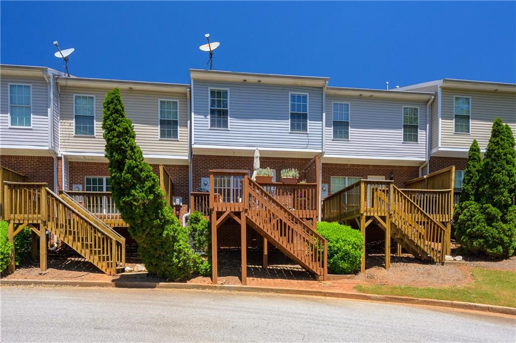 757 Brookside Parc Lane