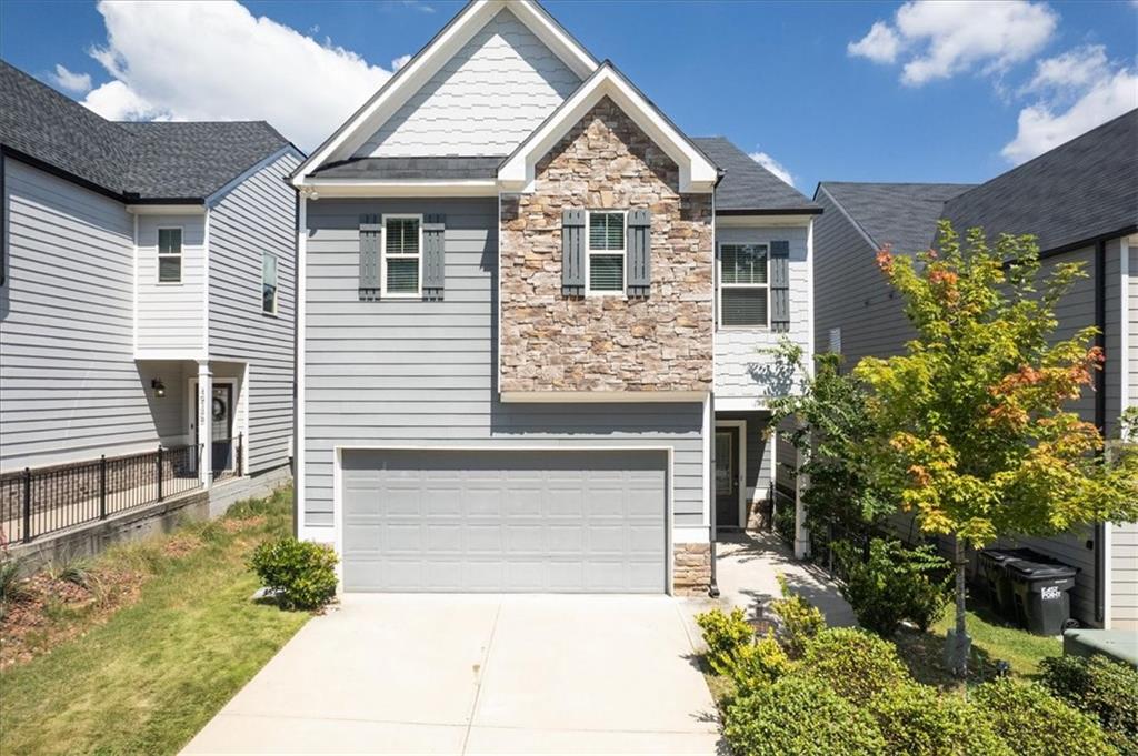 3947 Lake Manor Way
