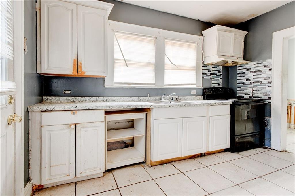 1373 Martin Luther King Jr Drive NW