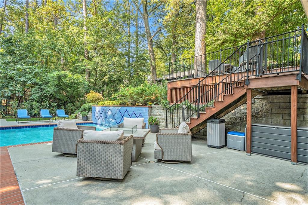 847 Wildwood Road NE