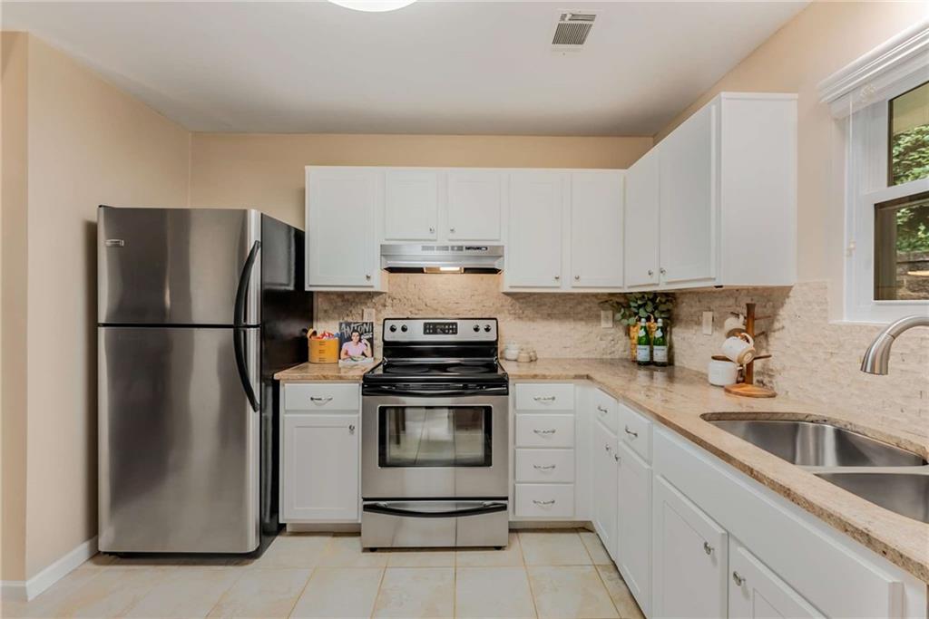 3001 Queen Anne Court