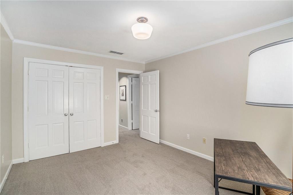 49 Lullwater Place NE