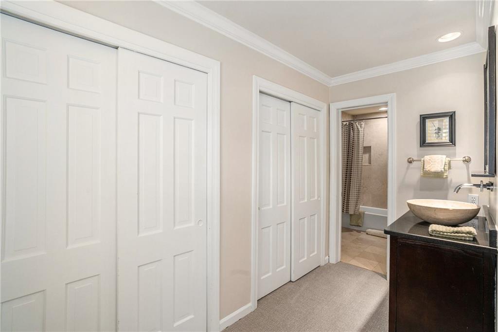 49 Lullwater Place NE