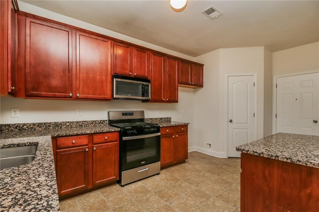 3305 SE Justin Way