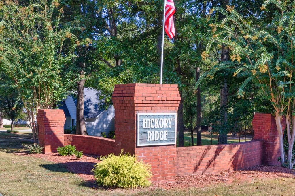 463 Hickory Bluff