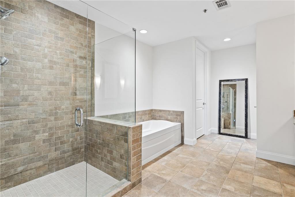 270 17th Street NW Unit 3206