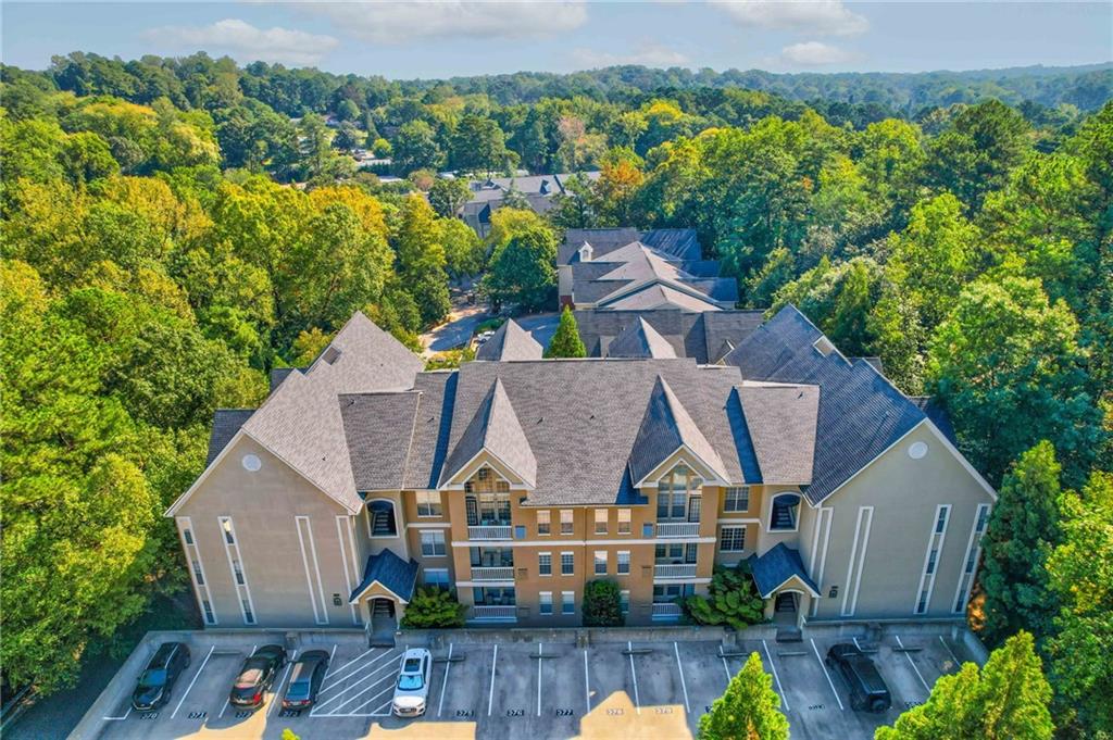 3303 Westchester Ridge NE