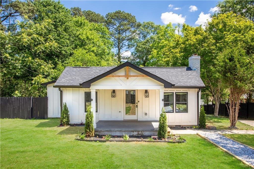 305 Hemphill School Road NW