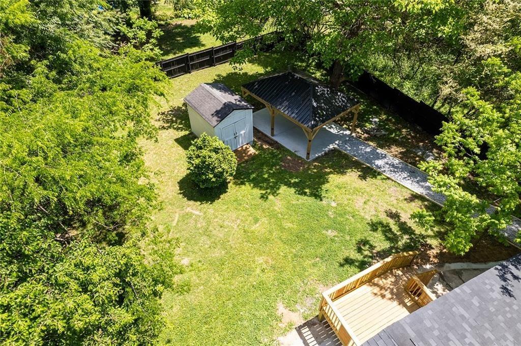 305 Hemphill School Road NW