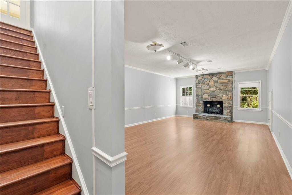 5530 Aven Road
