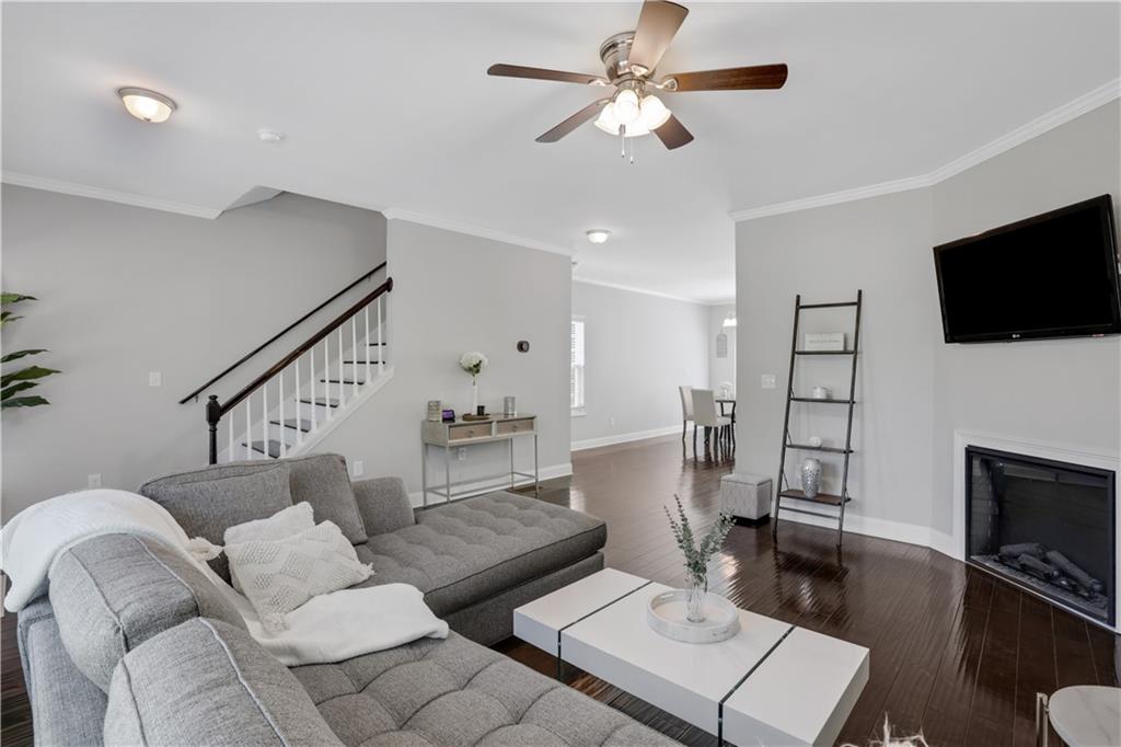 715 Pecan Knoll Drive Unit 3